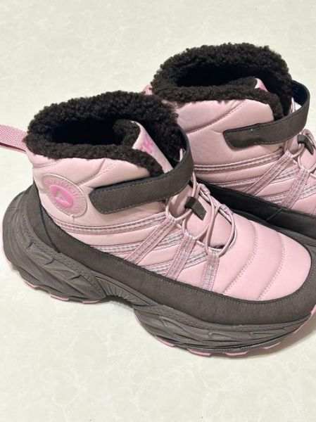 冰雪大世界鞋怎么选_防滑保暖哪家强