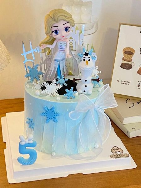 冰雪奇缘小蛋糕怎么做_适合几岁孩子吃