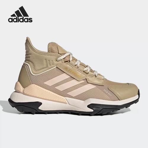 阿迪户外鞋怎么选_阿迪户外装备有哪些