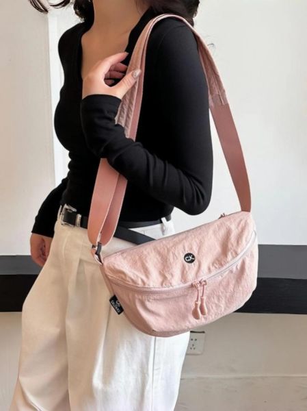 户外背包什么材质好_尼龙和牛津布哪个更耐用