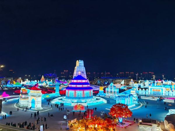 世界冰雪之都是哪个城市_最佳旅游时间