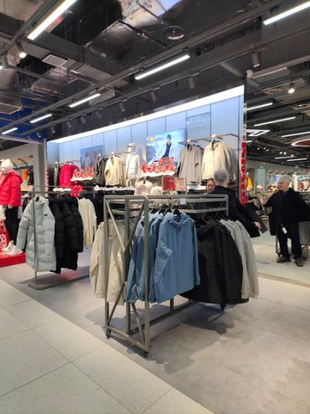 户外运动品牌加盟哪家好_加盟费用多少钱