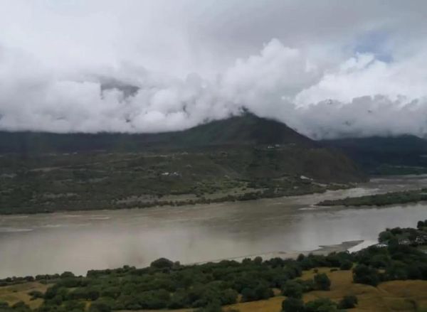 小雨高原天气特点_小雨高原适合旅游吗