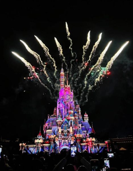 迪士尼烟花冰雪奇缘_几点开始