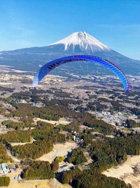 朝雾高原滑翔伞体验价格_朝雾高原滑翔伞安全吗