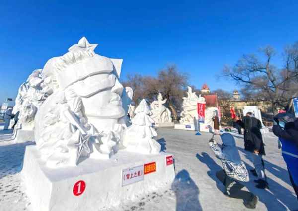 冰雪的夏日_为什么冰雕不融化