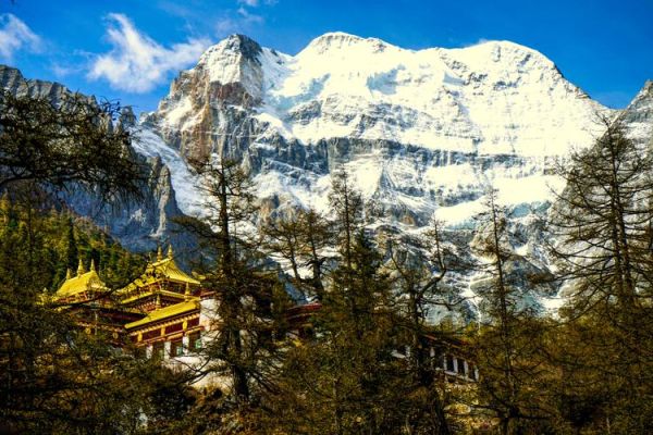 稻城是高原吗_稻城海拔多少米