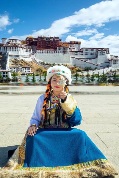 高原拍照穿什么颜色衣服好看_高原摄影注意事项