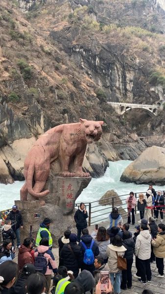 香格里拉在哪个高原_海拔多少米