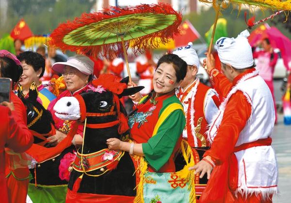 黄土高原风俗有哪些_黄土高原婚礼习俗