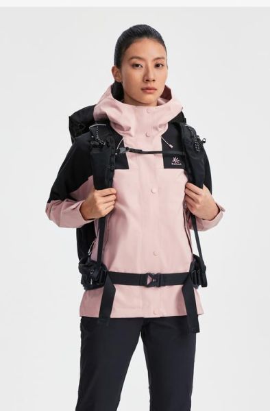 女子户外冲锋衣怎么选_哪个牌子好