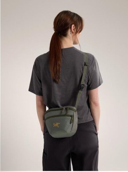 始祖鸟户外腰包值得买吗_始祖鸟腰包怎么选