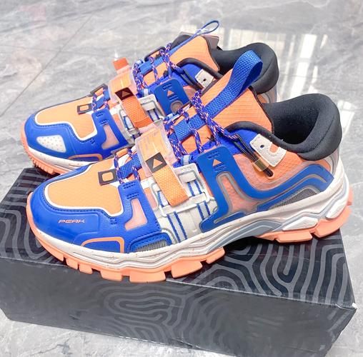 轻便户外鞋怎么选_适合徒步的轻便户外鞋推荐