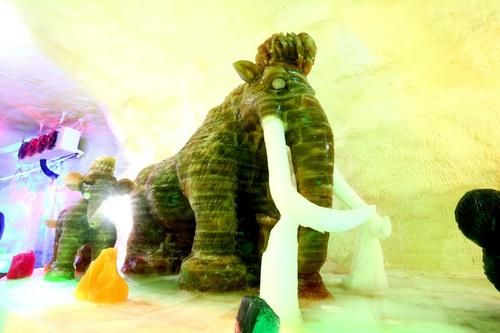 青岛冰雪乐园在哪里_门票价格多少钱