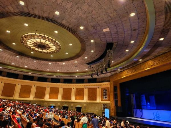 北京展览馆剧场座位图_北京展览馆剧场怎么走