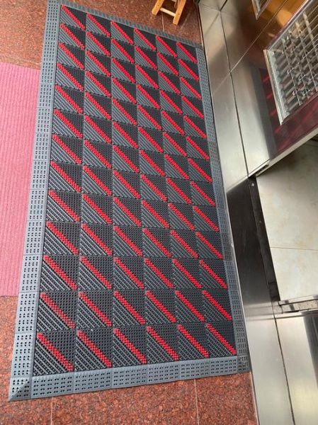 户外垫子地垫怎么选_户外垫子地垫哪种材质好