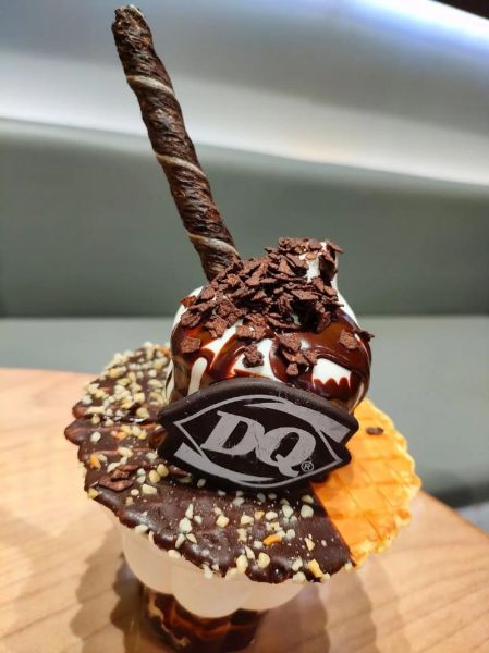 冰雪皇后logo含义是什么_冰雪皇后logo设计元素