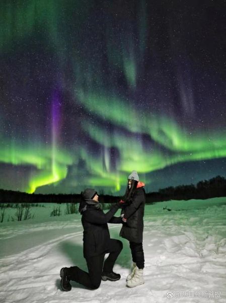 冰雪的世界_为什么去北极看极光
