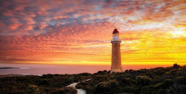 天空灯塔在哪里_冰雪覆盖下的导航奇迹