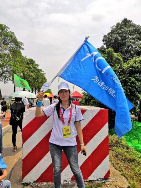 户外徒步旗帜怎么选_徒步队旗定制注意事项