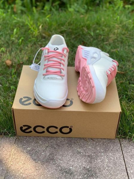 户外健行鞋怎么选_户外健行鞋哪个牌子好