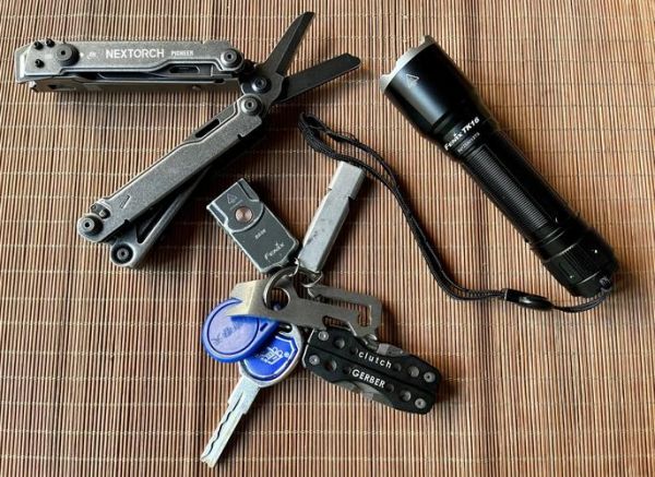 户外求生工具清单_如何挑选最实用装备